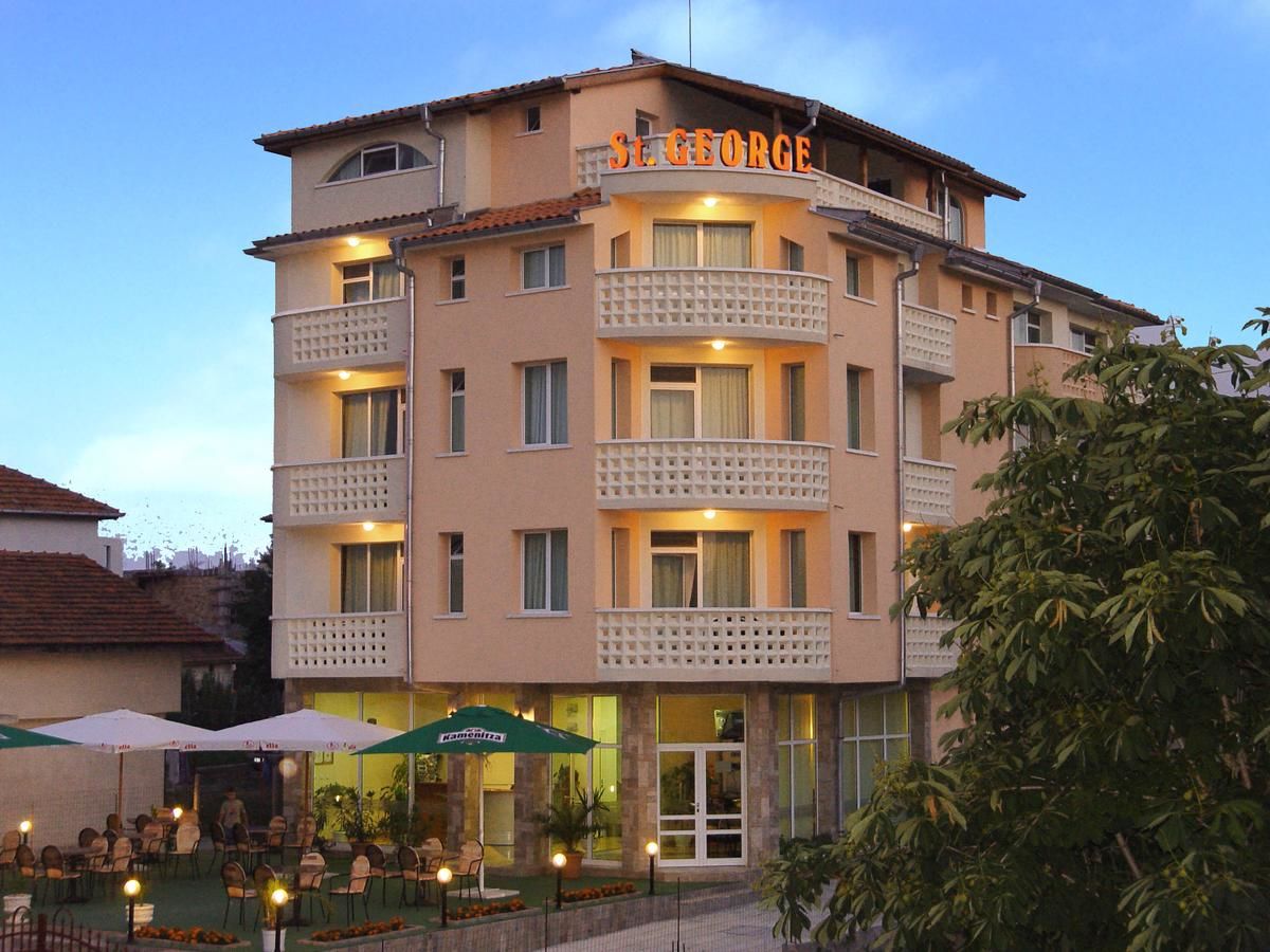 Отель Saint George Family Hotel Лозенец-33